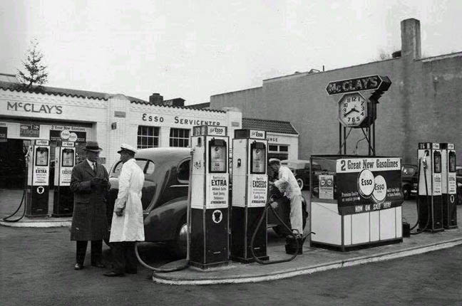 AG McClays Esso Station on Delaware Ave near Adams Street in WILM DE 1939