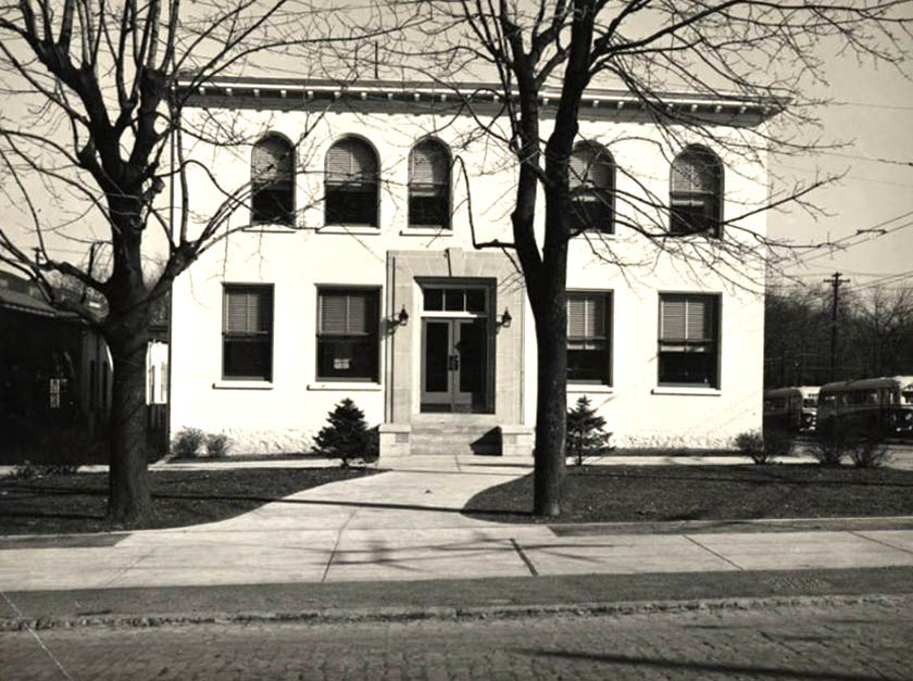 Delaware Coach Company Office on Delaware Avenue Trolley Square in Wilmington DE 1950s