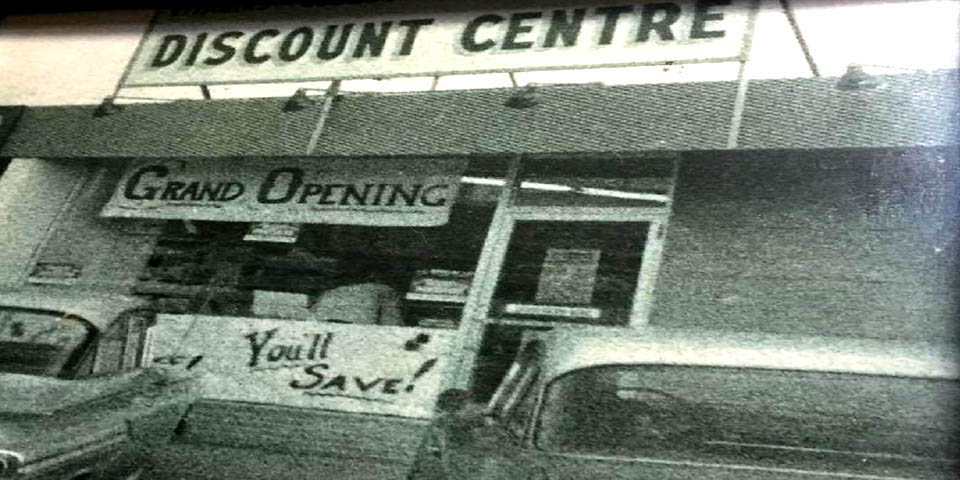 Happy Harrys first store - across from Graylyn Shopping Center in Wilmington DE 1962
