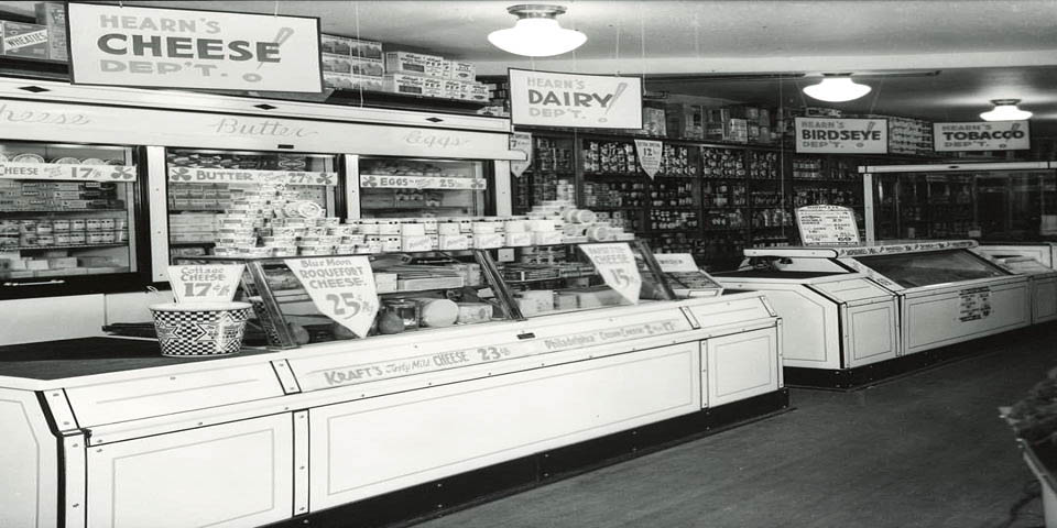 Hearn Brothers Grocery located at 2215 Washington Street in Wilmington DE circa 1934
