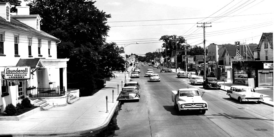Main Street in Newark Delaware near Philco mid to late 1950s