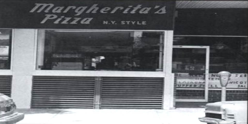 MARGHERITAS PIZZA ON MAIN STREET IN NEWARK DELAWARE 1985