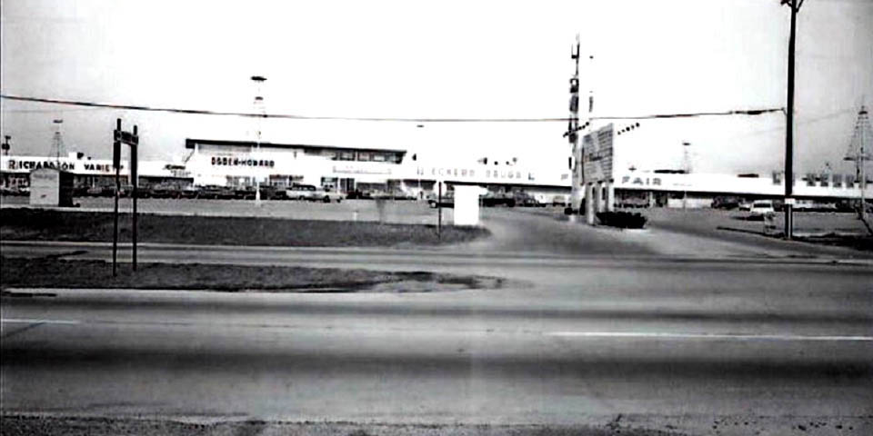 MIDWAY PLAZA ALONG KIRKWOOD HWY IN WILMINGTON DELAWARE 1960s