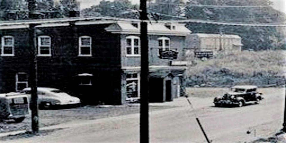 Mulrooneys Bar on New Road in Elsmere Delaware 7-5-1949