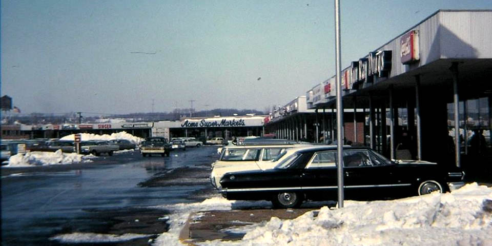 NEWARK SHOPPING CENTER ACME IN NEWARK DELAWARE 1960s