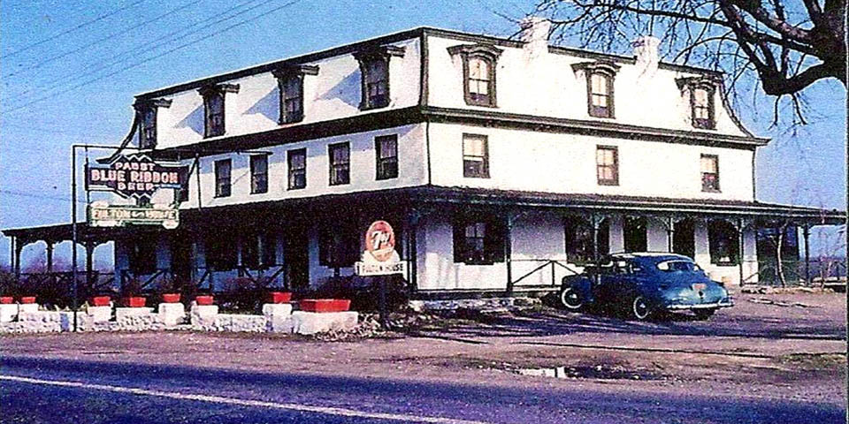 Perrys Tavern -Tally Ho Tavern at the corner of Concord Pike and Namanns Road in Wilmington Delaware 1941