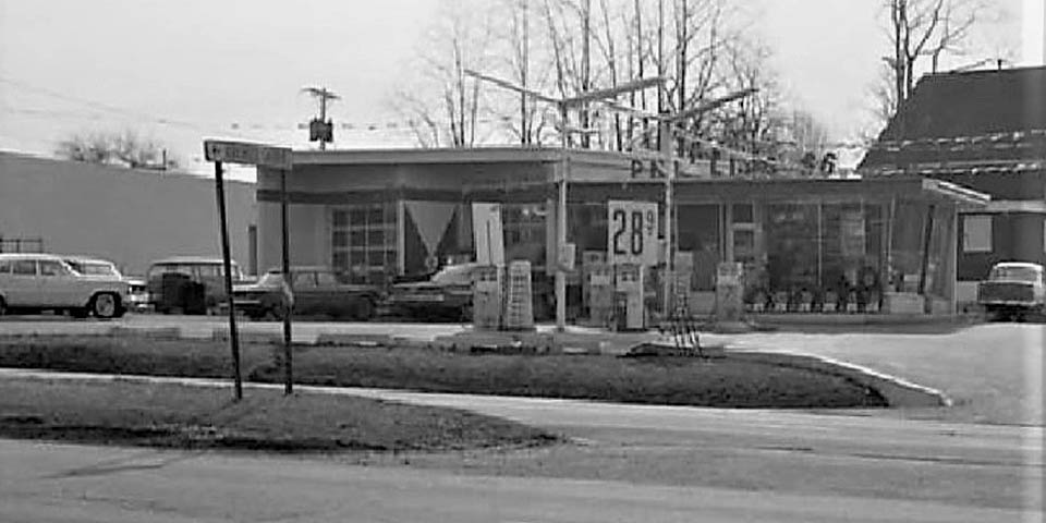 Philips 66 Gas Station on Kirkwood Highway in front of the Red Barn and across the highway from the Chuck Wagon Wilmington Delaware 1960s