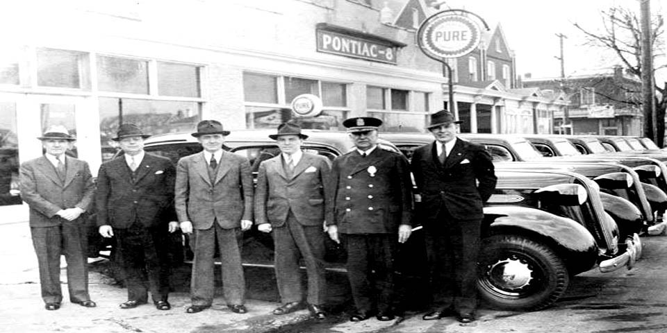 Pontiac Dealership that used to be located at 206 North Union Street in Wilmington Delaware 1930 - 1