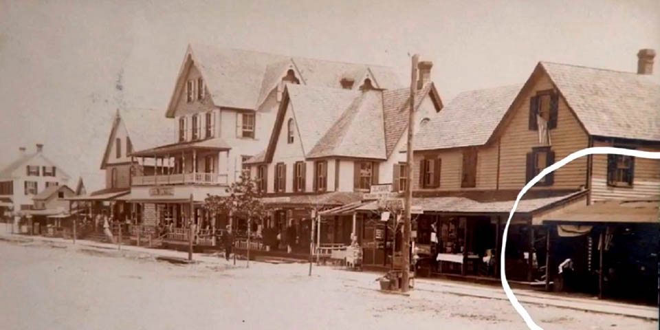 REHOBOTH AVENUE SOUTH SIDE OF 1ST BLOCK IN REHOBOTH BEACH DELAWARE CIRCA 1910