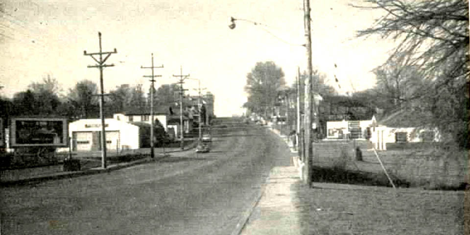 RICHARDSON PARK Delaware along Maryland Avenue looking south toward Dupont Road in the 1950s