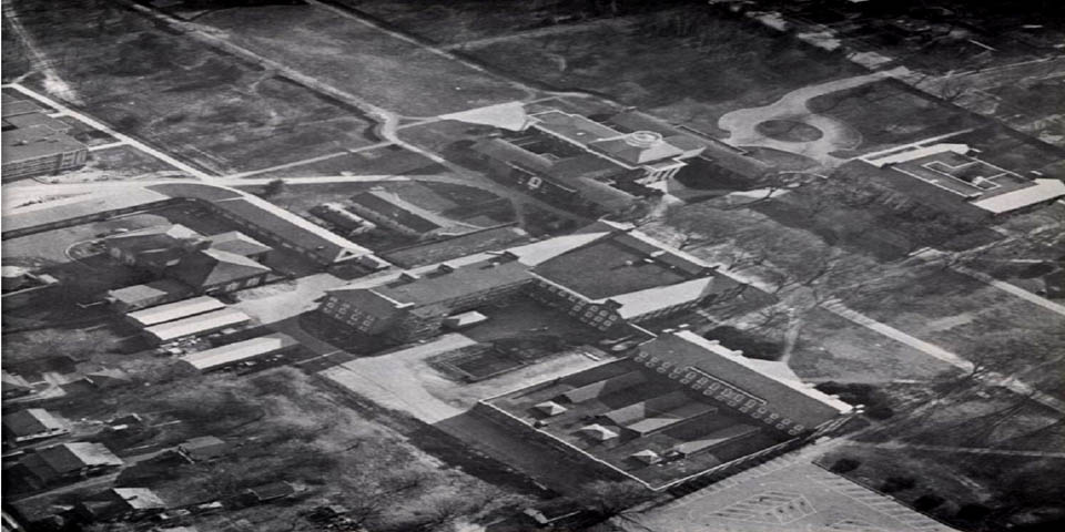 UNIVERSITY OF DELAWARE AERIAL VIEW IN 1958