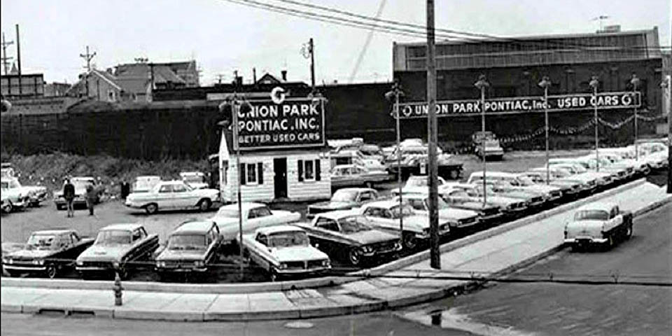 Union Park Motors Pontiac Dealership at 206 North Union Street in Wilmington Delaware 1960s - 1