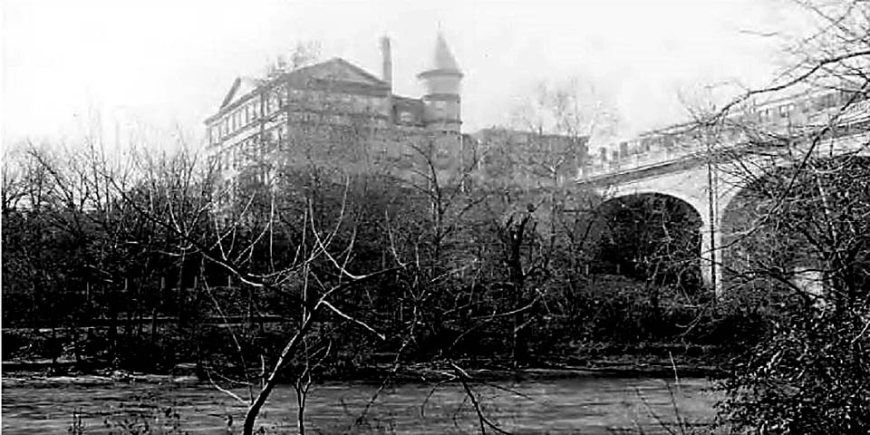 Washington Grammar School number 24 next to Washington Street Bridge in Wilmington Delaware 1932