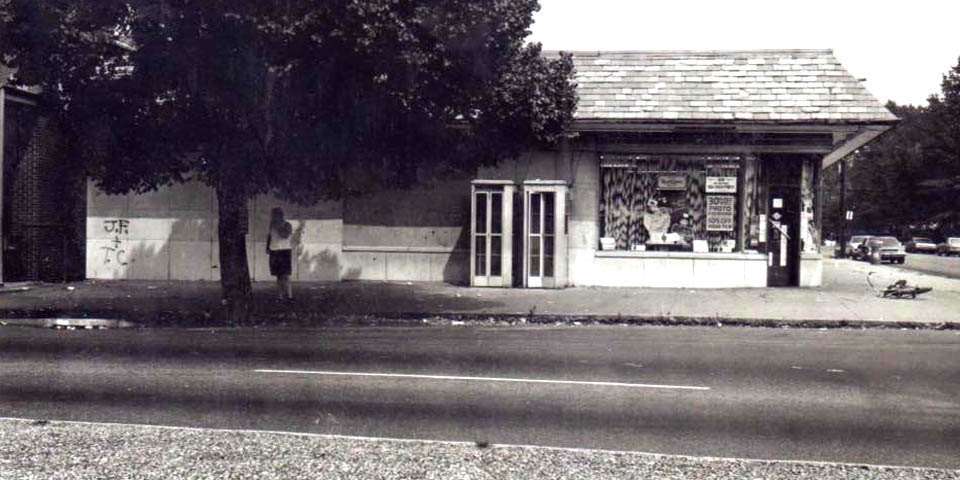 WASSAMS STORE ON KIRKWOOD HWY ELSMERE DELAWARE 1970s