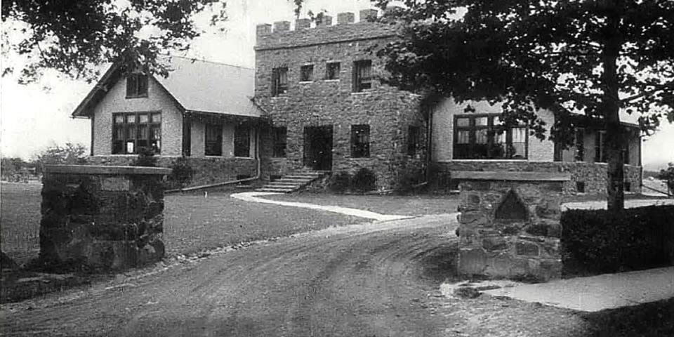West Park Place and South College Avenue Press of the Kells in Newark Delaware 1936