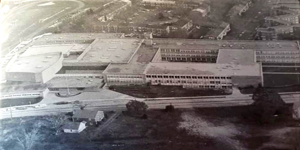 WILMINGTON HIGH SCHOOL IN WILMINGTON DELAWARE AREAL PHOTO FROM 1969 YEARBOOK