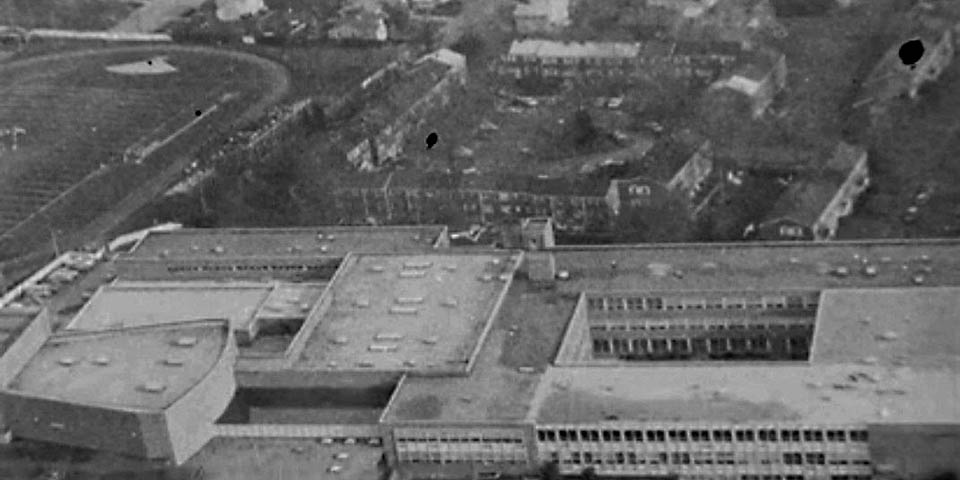 WILMINGTON HIGH SCHOOL IN WILMINGTON DELAWARE ARIEL PHOTO 1970s